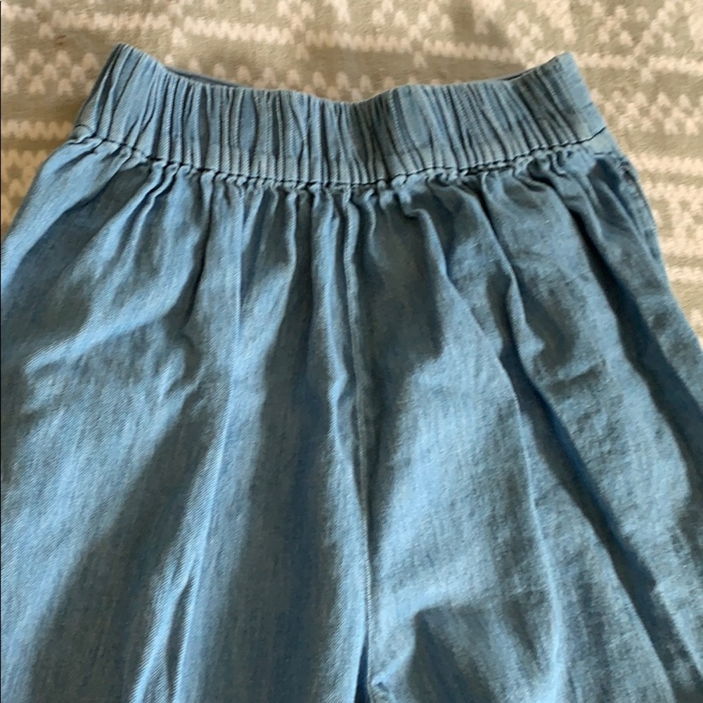 Blue jeans - Picture 3 of 3
